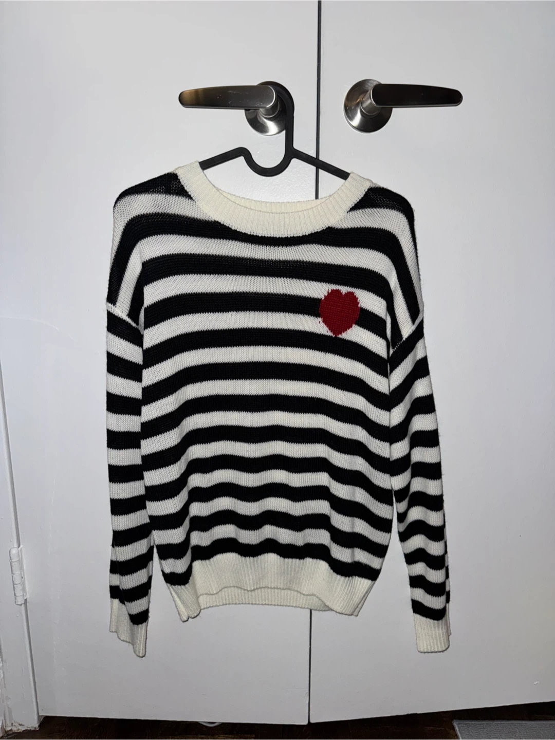 Mixed sweaters size small - photo 5