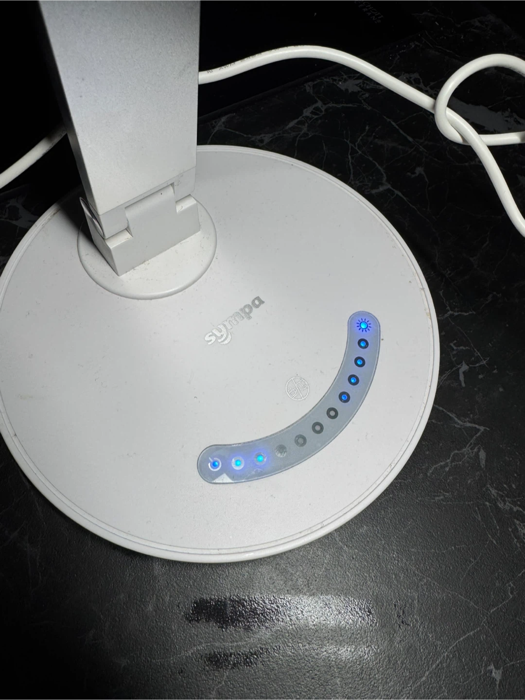 Sympa LED Desk Lamp with one USB Port - photo 3