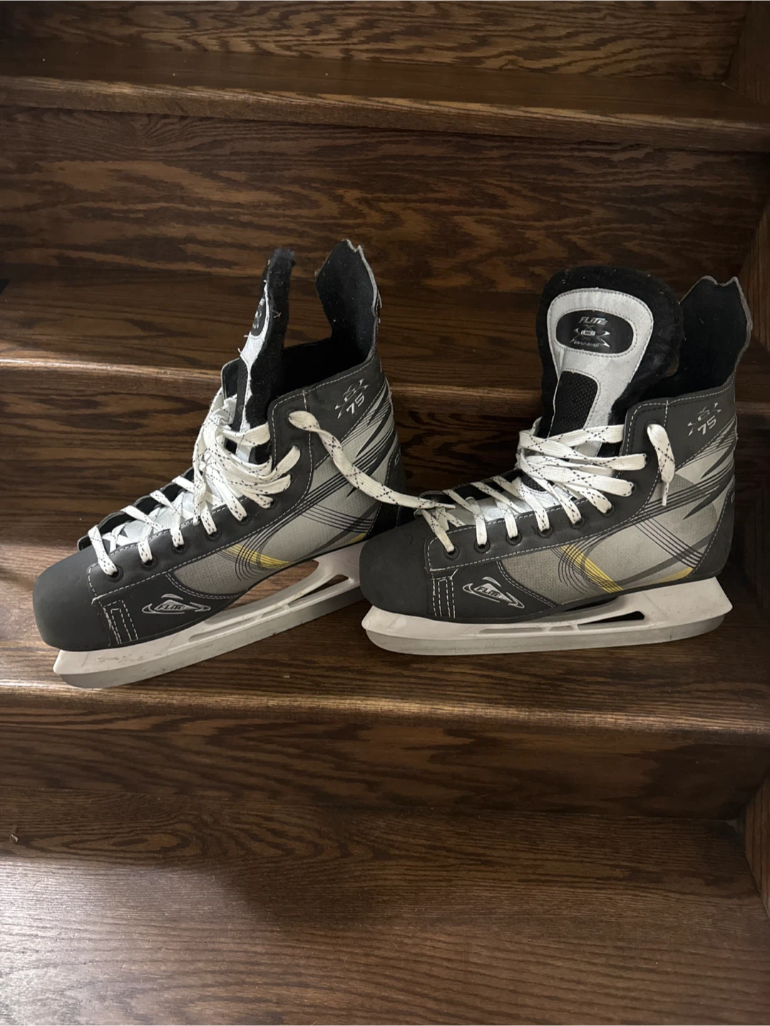 Bauer Flite 75 Hockey Skates - size 14