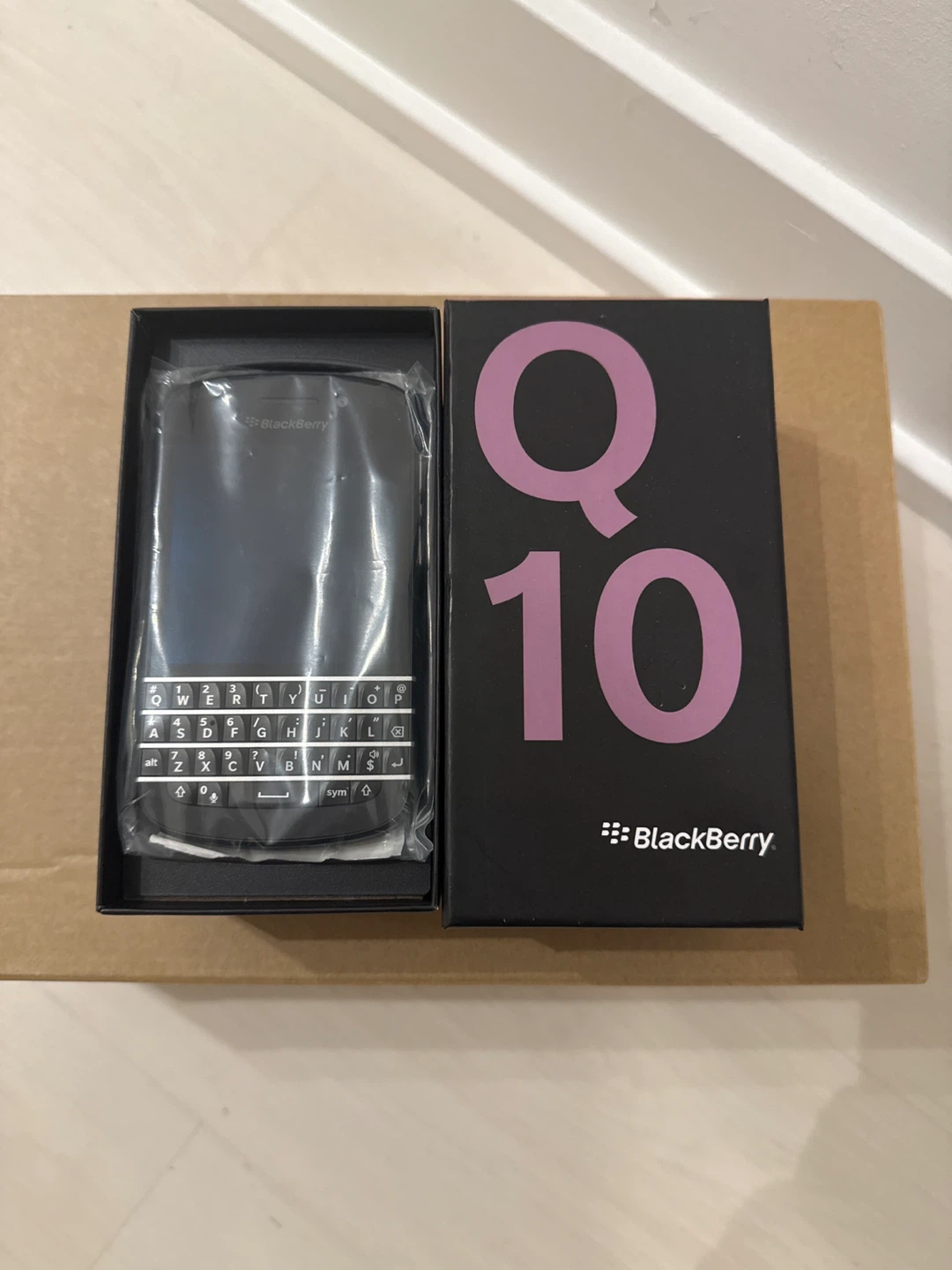 New BlackBerry Q10 Smartphone