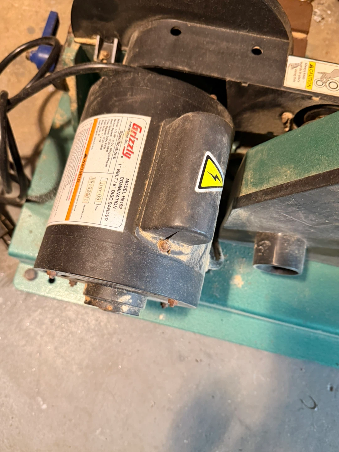 Grizzly Industrial H8192 Combination Belt and Disc Sander