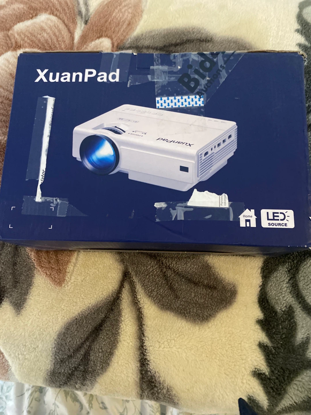 XuanPad Video Projector M8-F with Accessories
