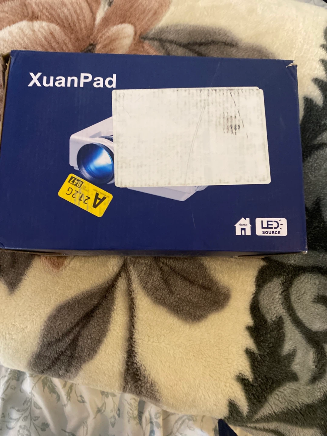 XuanPad Video Projector M8-F with Accessories - photo 2