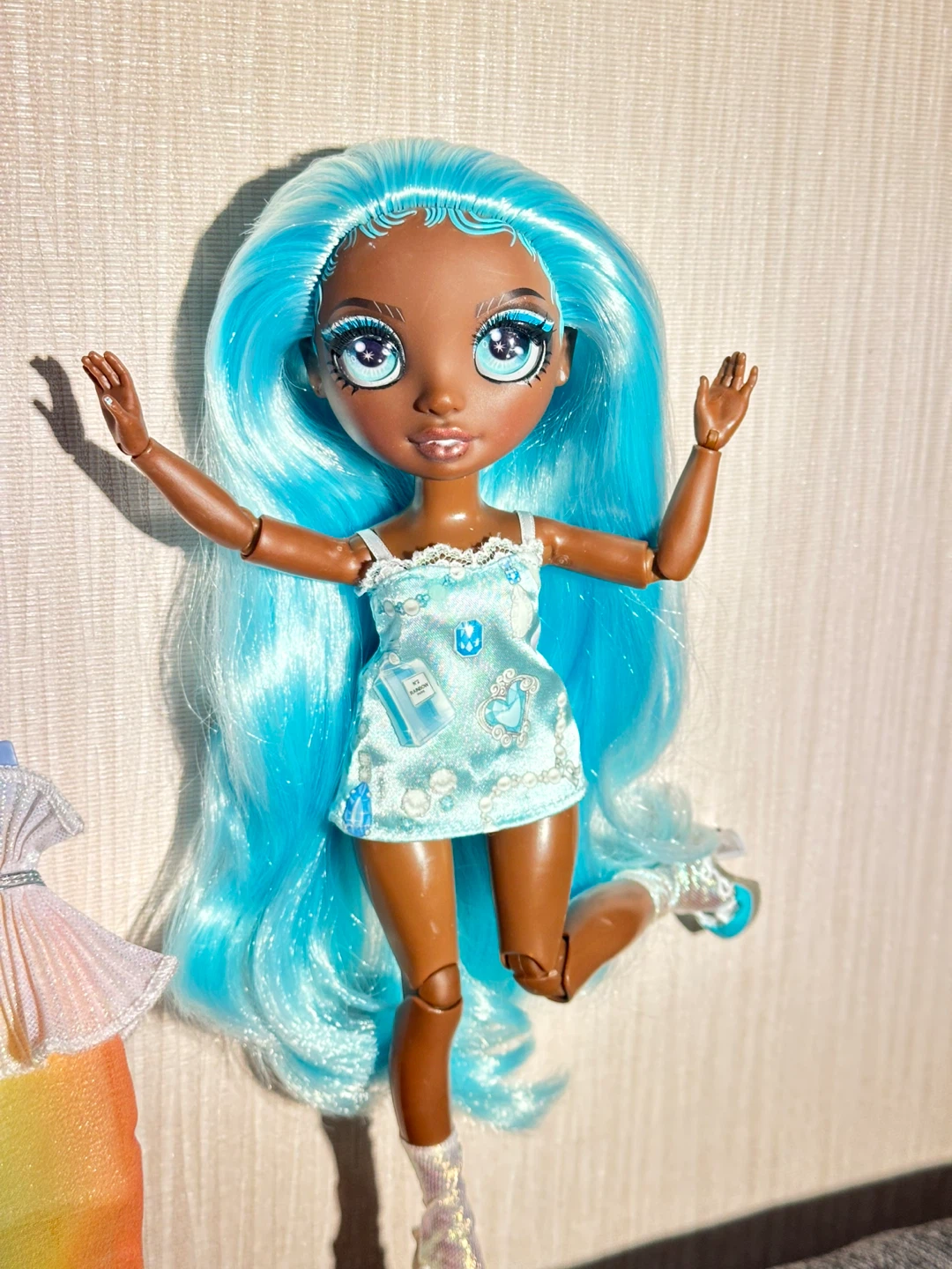 Rare Robin Sterling Rainbow High Doll with Blue Hair and Outfits - photo 2