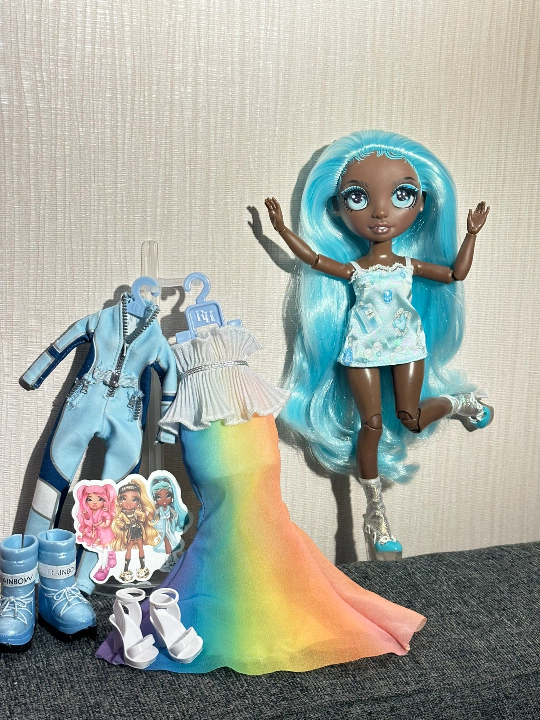 Rare Robin Sterling Rainbow High Doll with Blue Hair and Outfits