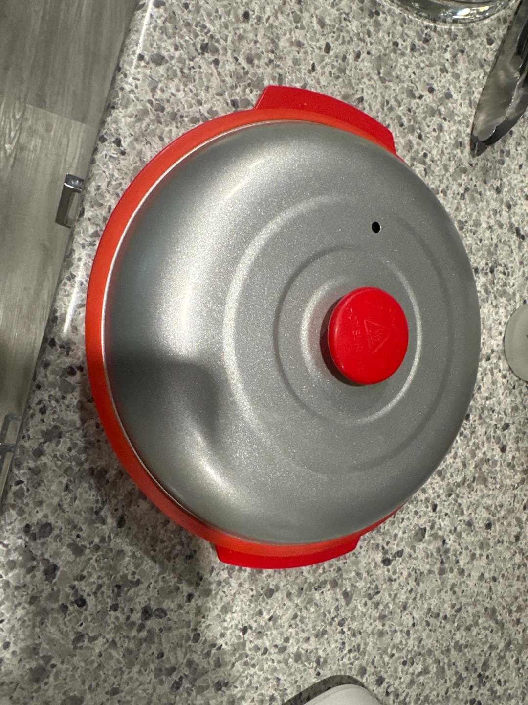 Reheatza Microwave ceramic pan and cover