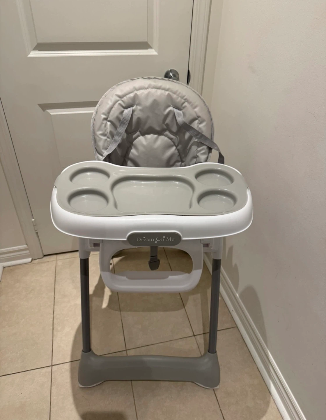 Dream On Me High Chair