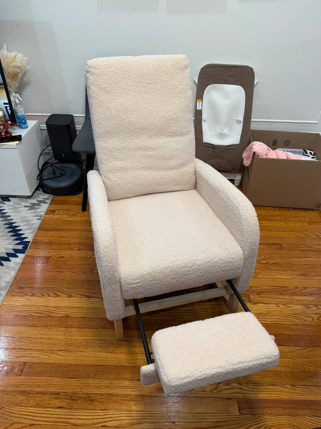Rocking Chair Nursing - photo 3