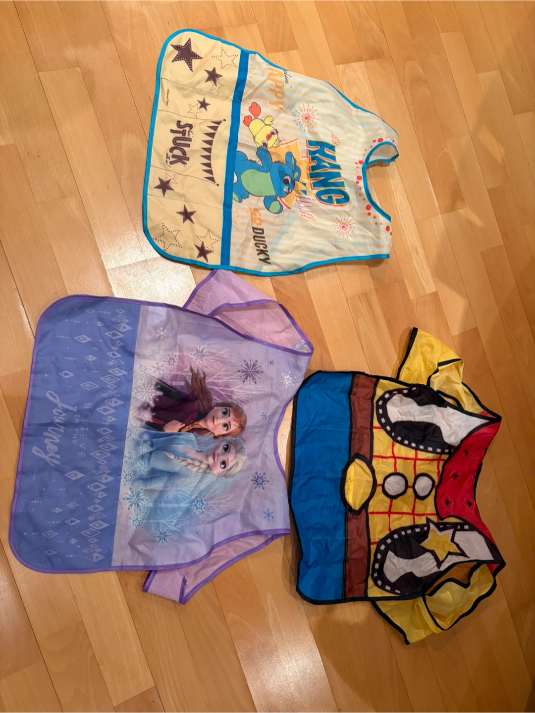 3 Kids Bibs / smocks
