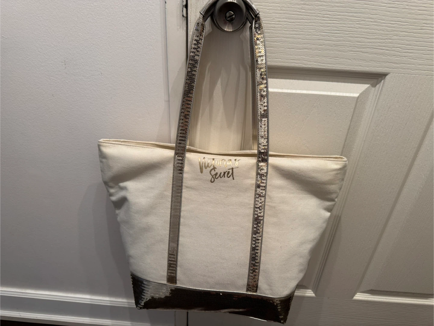 Victoria's Secret Sequin Trim Tote Bag - photo 2