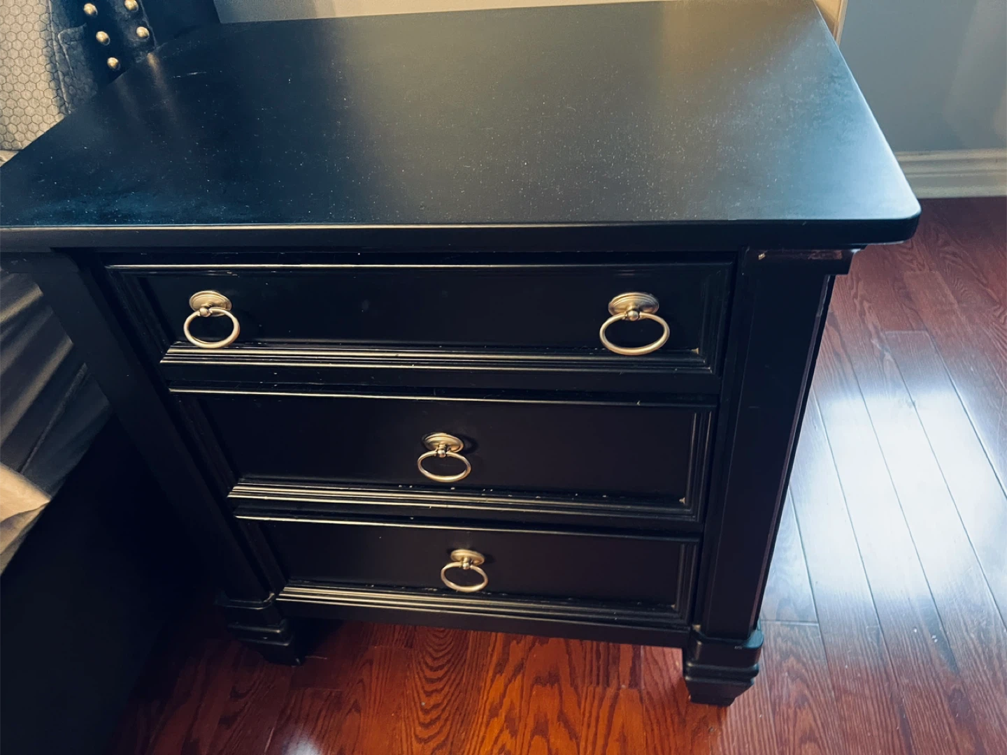 2 Black 3-Drawer Nightstands - photo 4