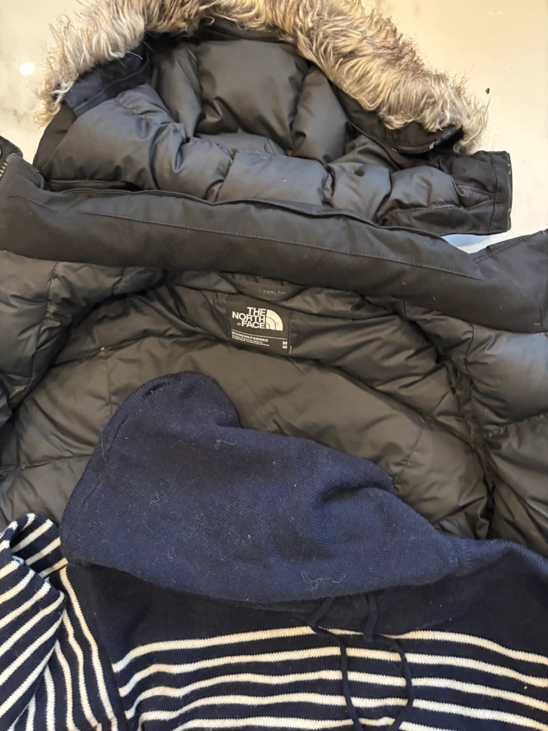 The North Face Black Down Parka Jacket -  Medium - photo 2