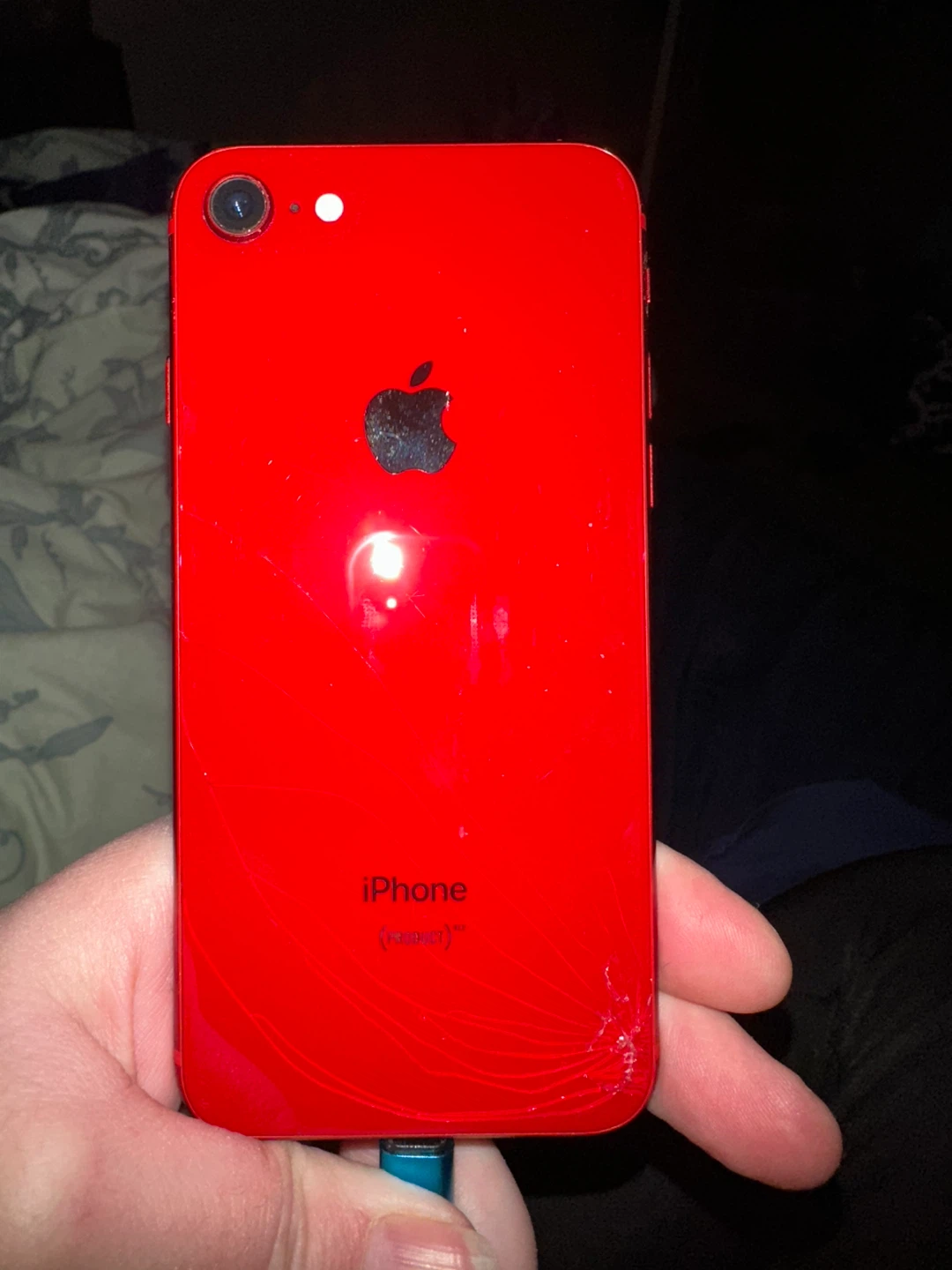 Red iPhone 8 - photo 2