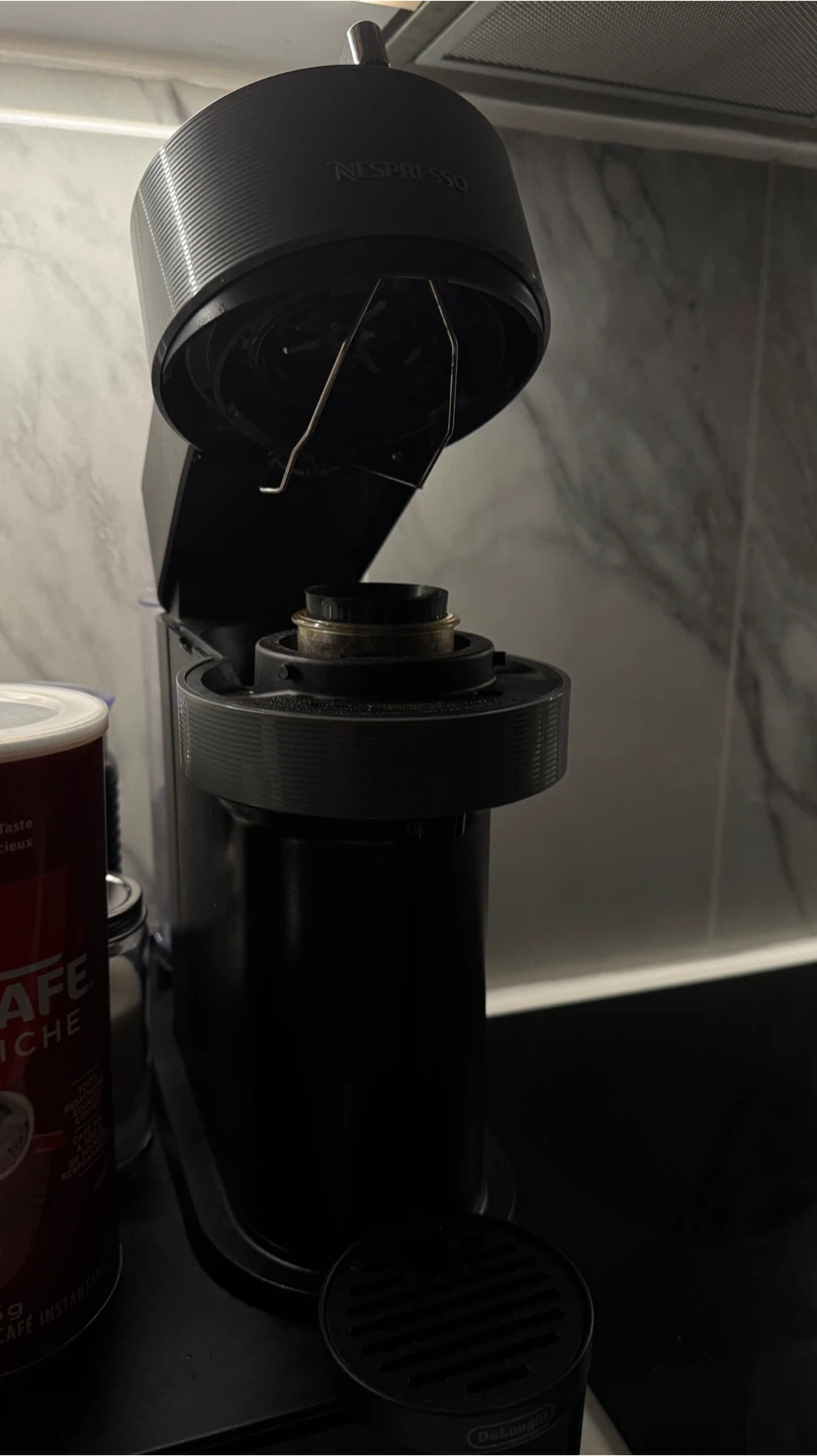 Nespresso Coffee Machine - photo 3