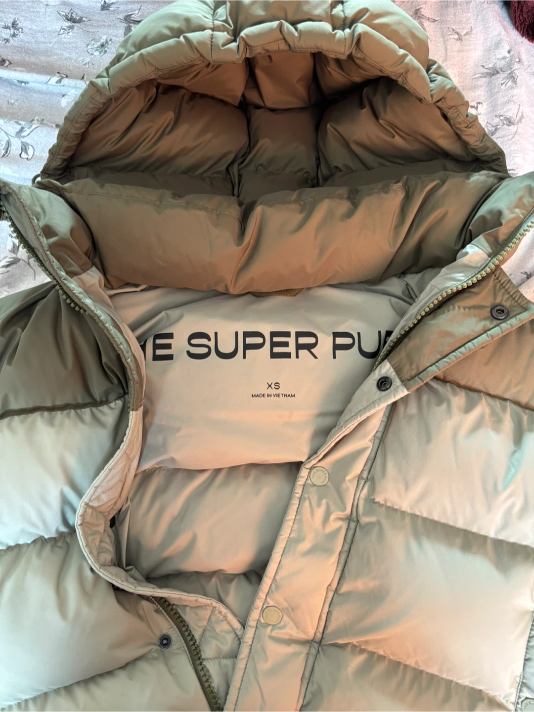 Aritzia Super Puff Puffer Jacket- size XS - photo 2