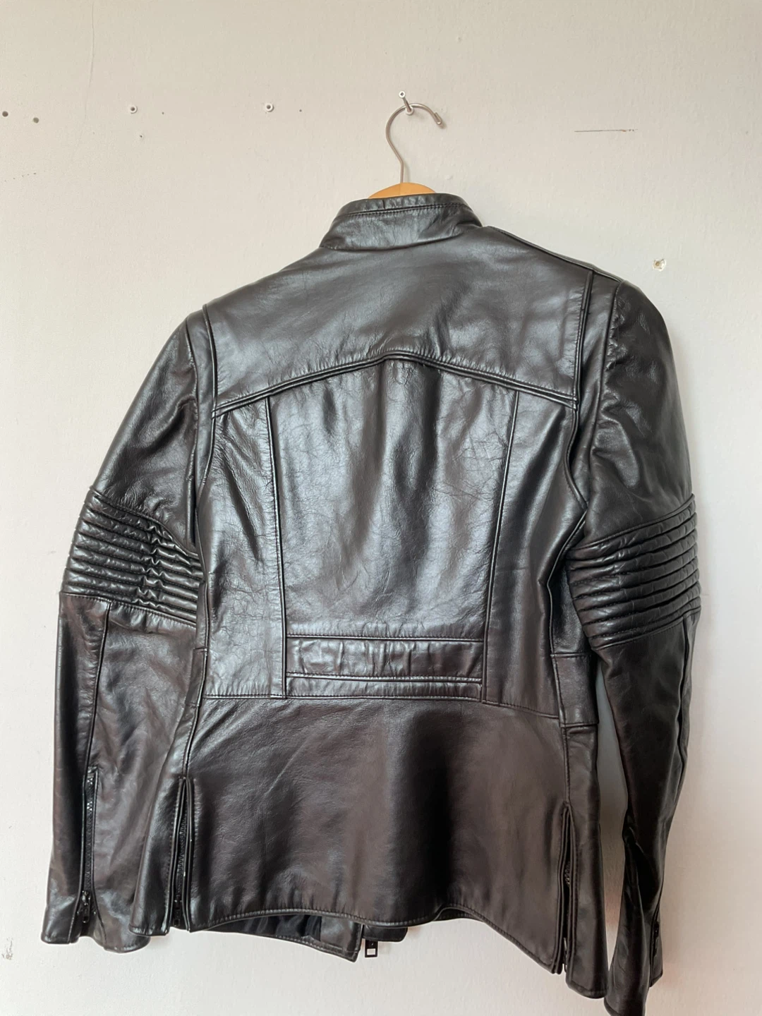 Black Leather Jacket - photo 2