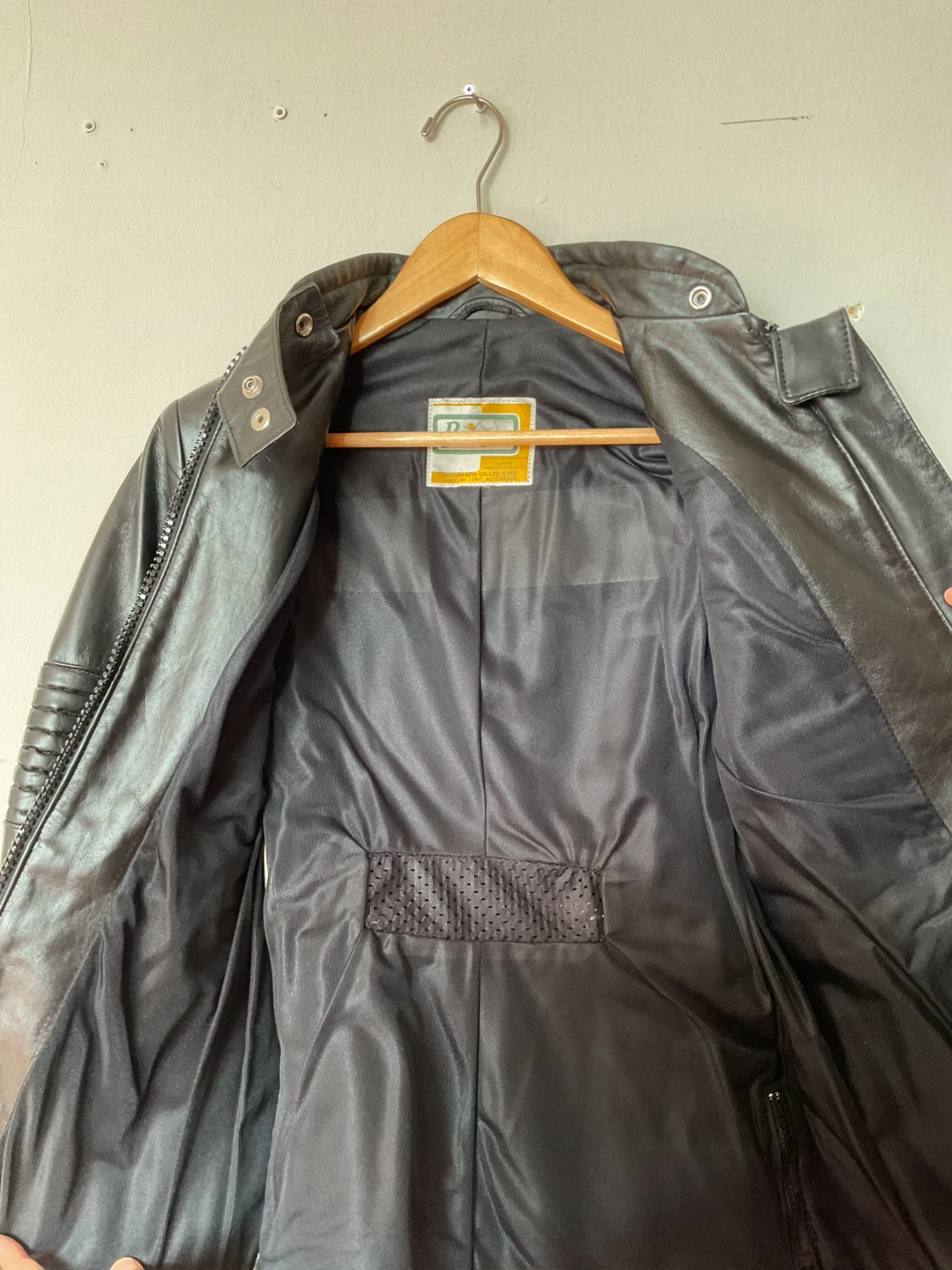 Black Leather Jacket - photo 3