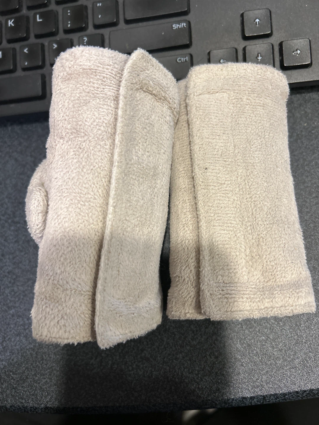 Baby car seatbelt protectors - photo 2