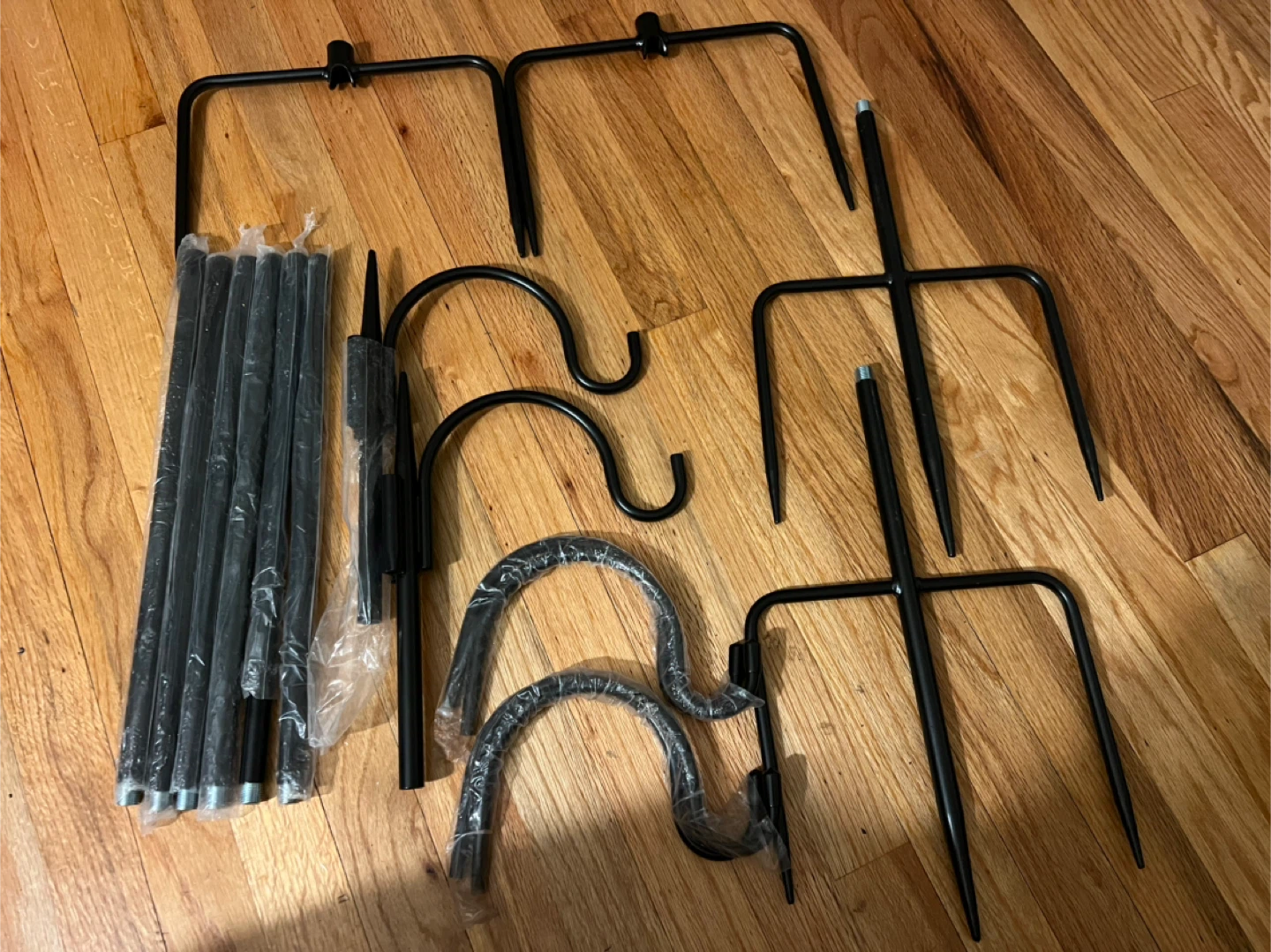 Feed Garden Shepherd Hooks 2 Pack - Black
