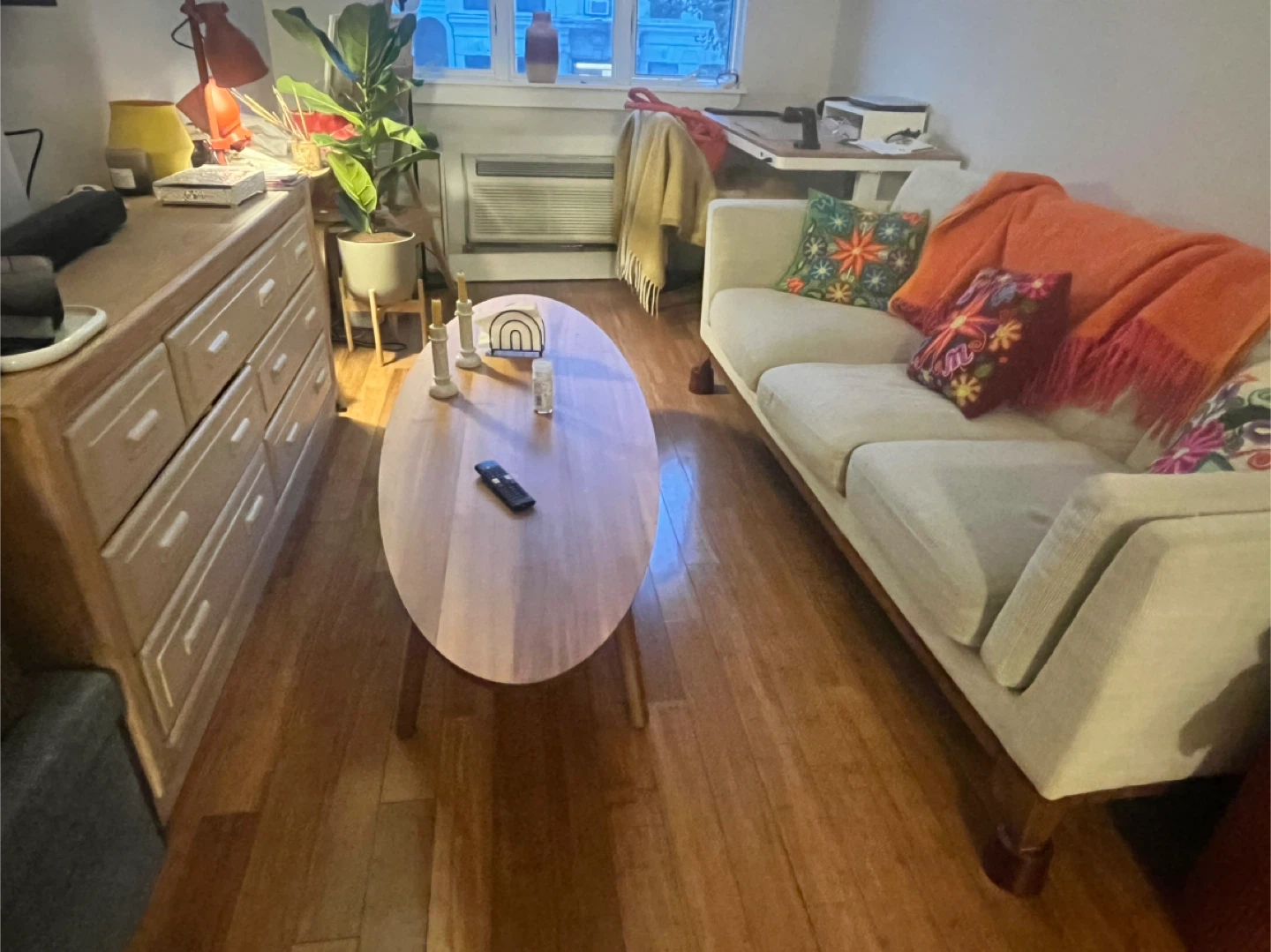 Modern Oval Coffee Table