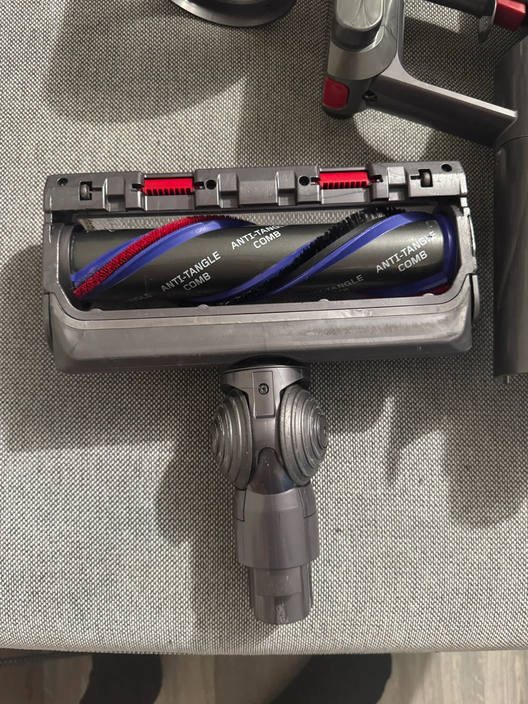 Dyson V11 Absolute Cordless Vacuum Cleaner - photo 4