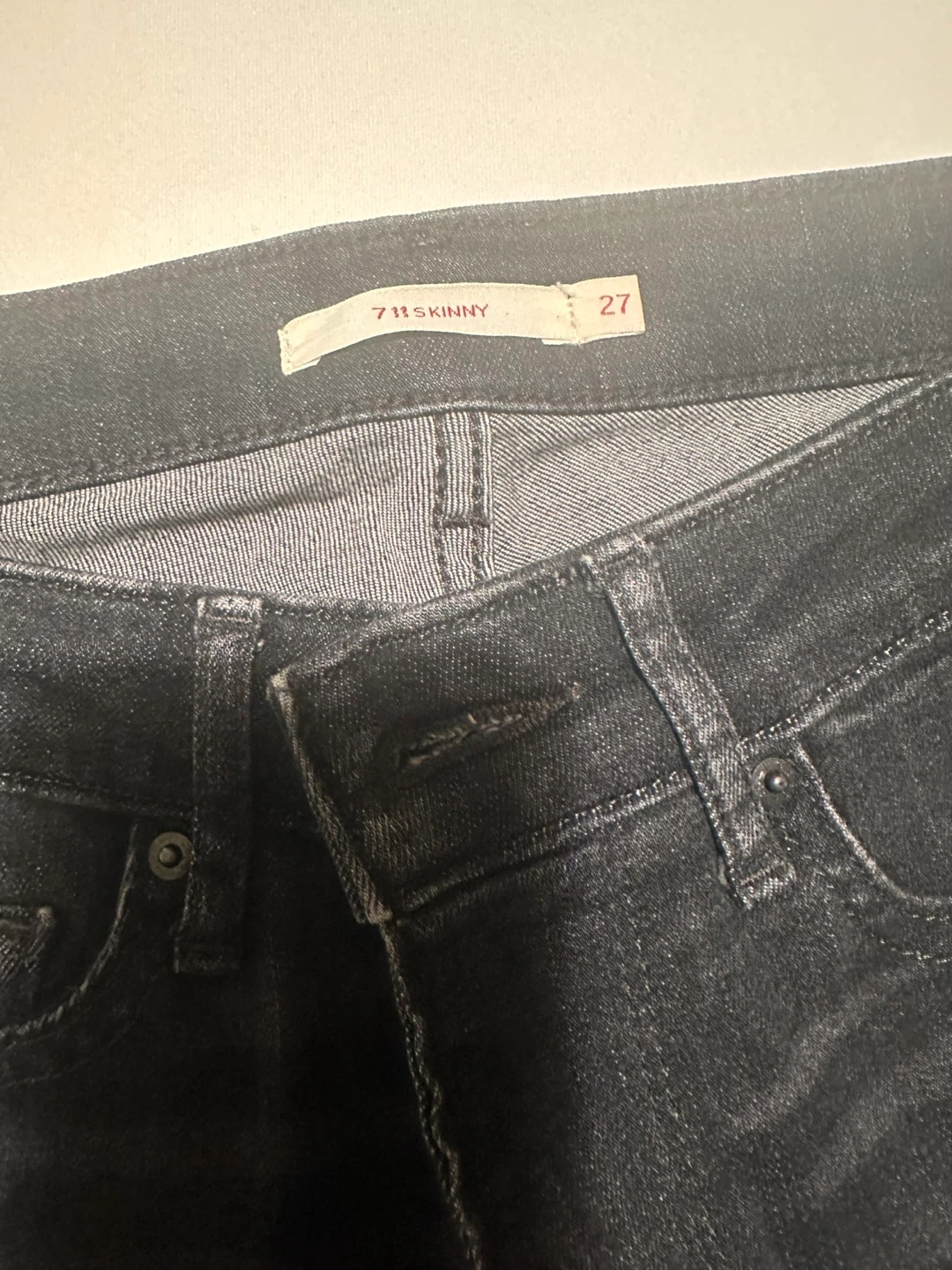 Levi's Premium 711 Skinny Jeans - Size 27 - photo 3