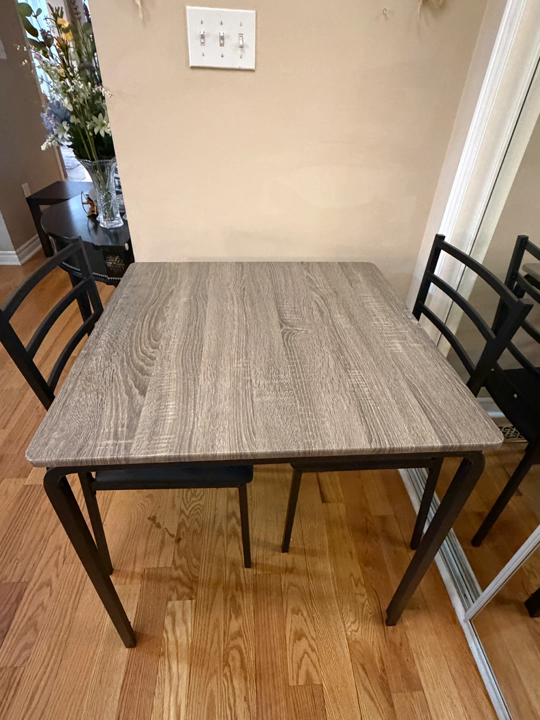 Brand new (never used) Dining Set with Square Table and Chairs