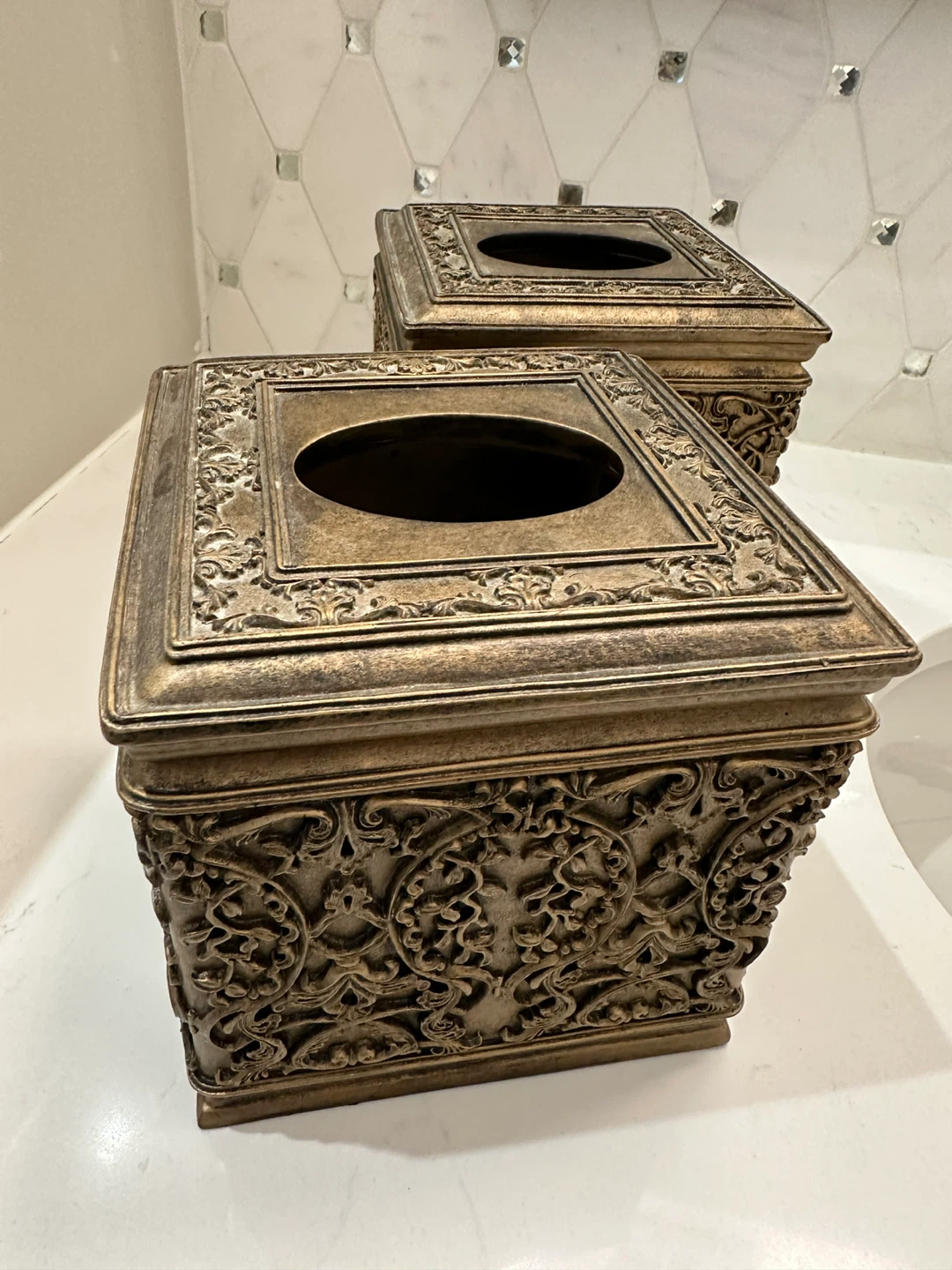A pair of matching luxurious tissue box covers bronze/gold