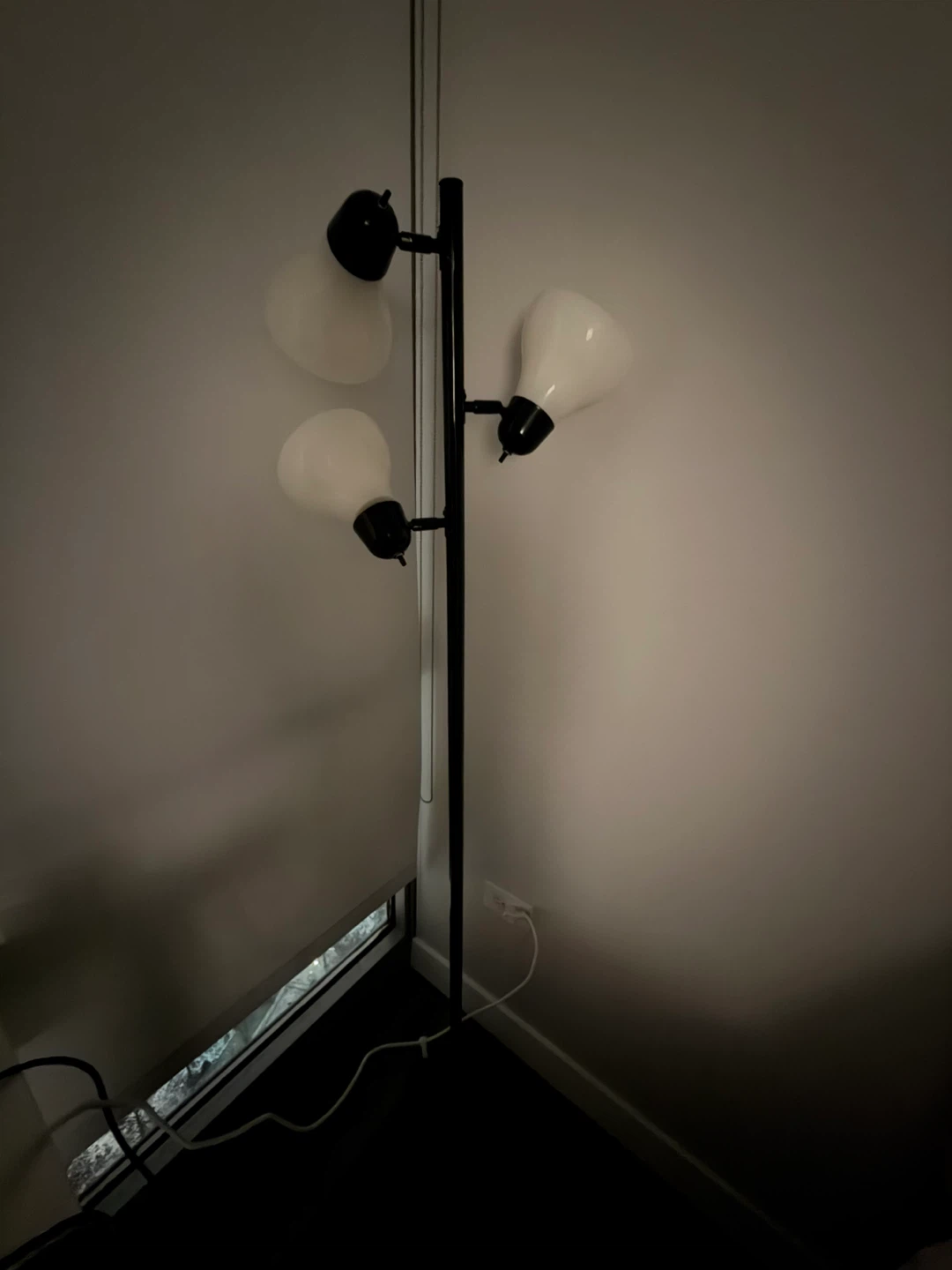 Black 3-Head Floor Lamp - photo 2