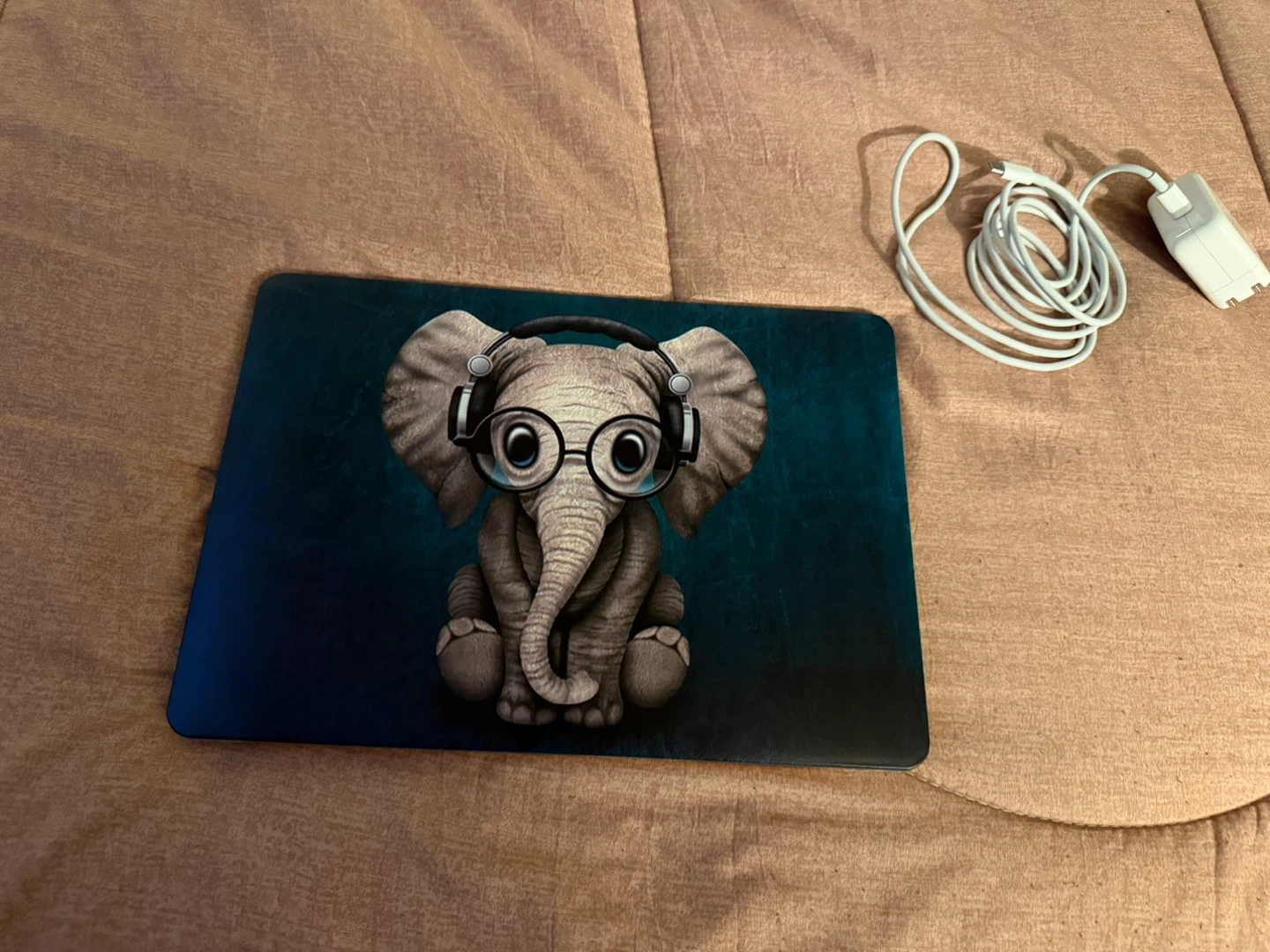 Gold MacBook Air Laptop - photo 5