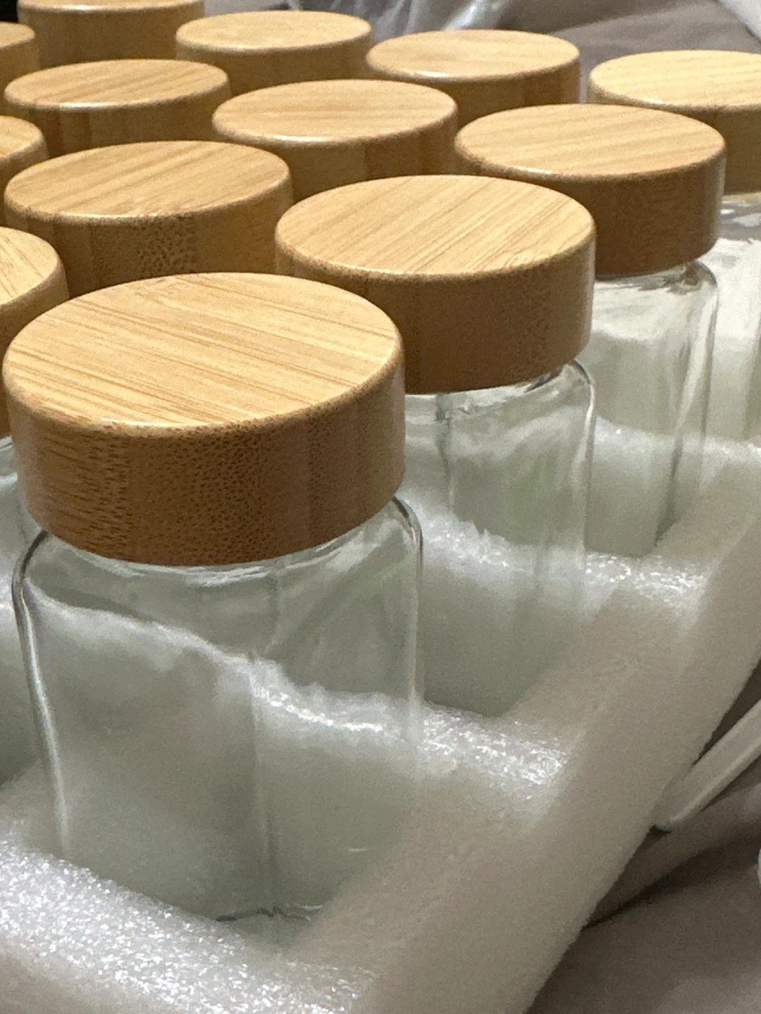 16 Piece Spice Jar Set with Bamboo Lids - photo 2