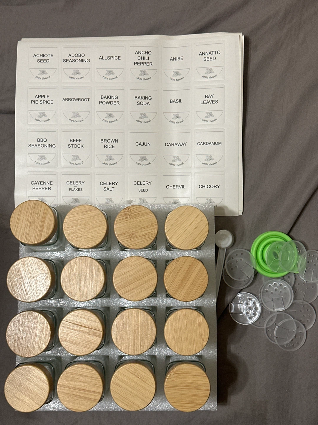 16 Piece Spice Jar Set with Bamboo Lids