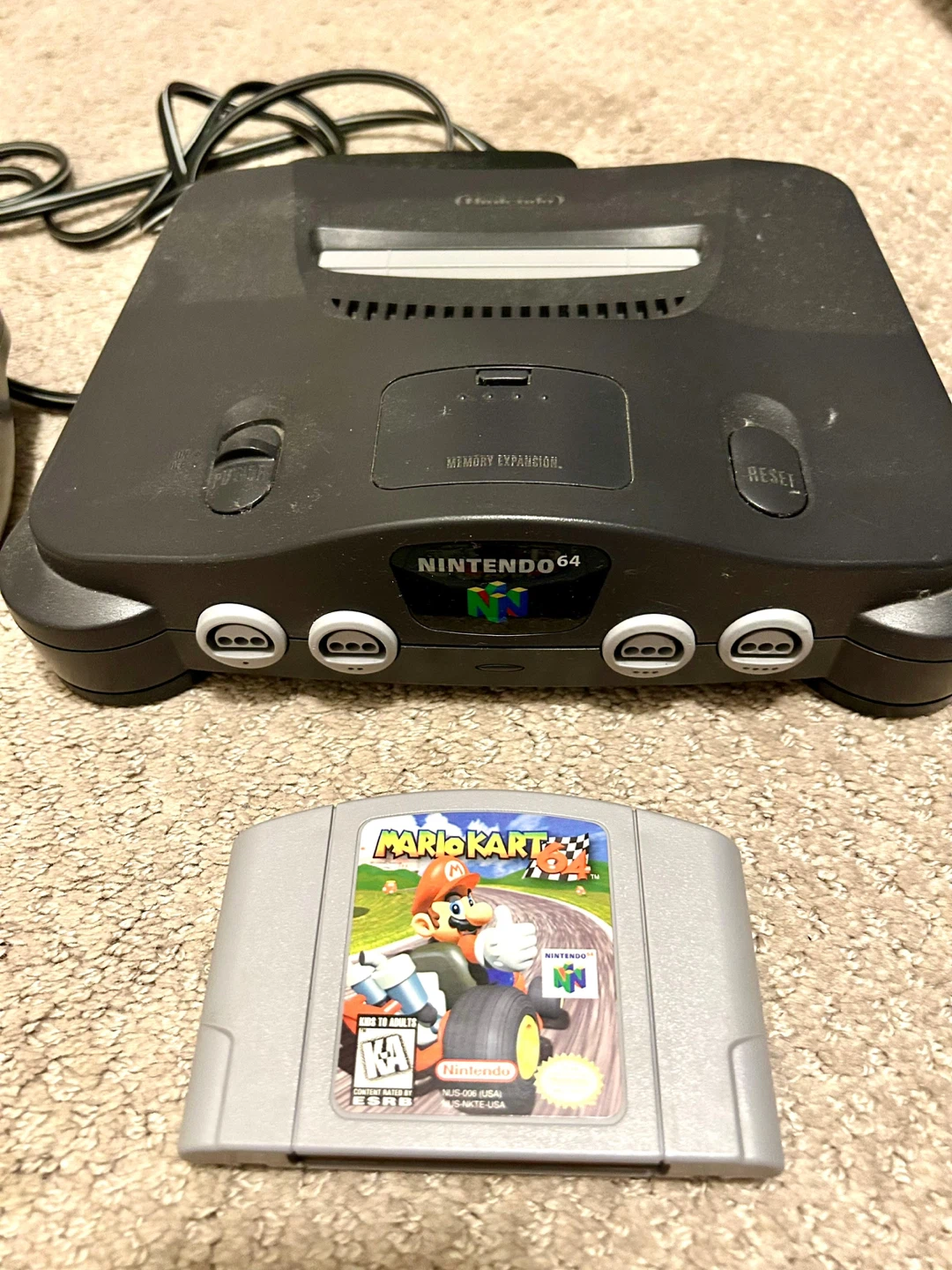 Nintendo N64 Console with 2 Controllers and Mario Kart 64 - photo 2