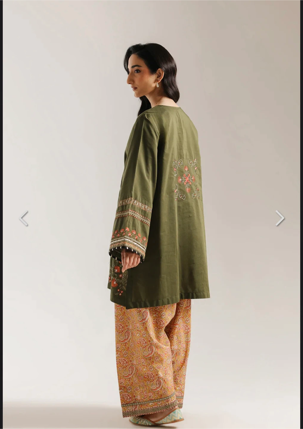 Ethnic Embroidered Tunic and Pants Set - photo 4