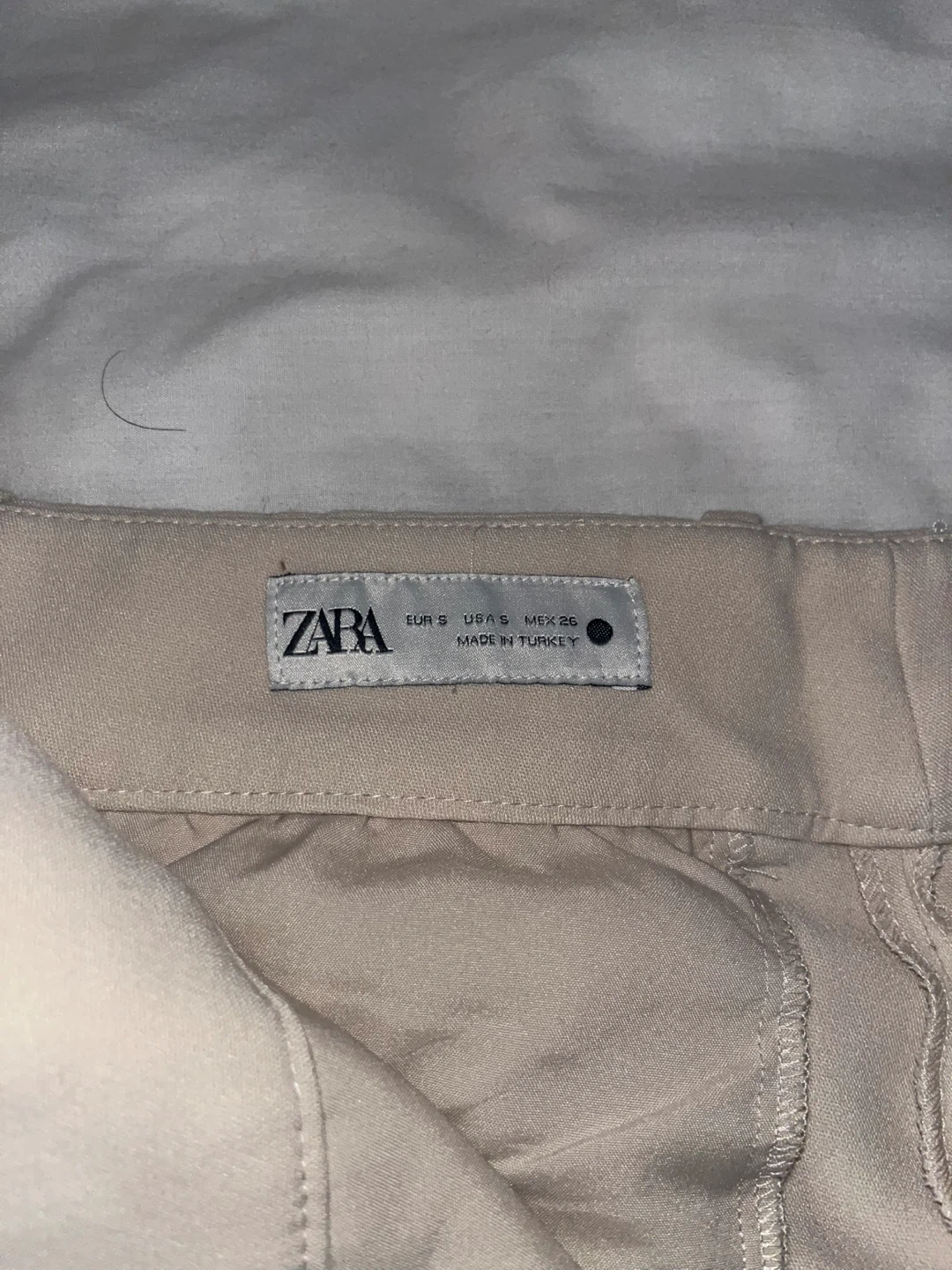 Moving Sale - ZARA Beige Trousers with Zippers Size S - photo 2