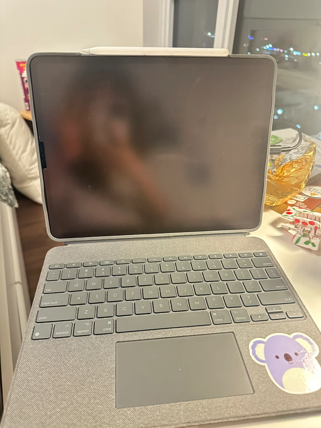 Ipad pro12.9inch 3rd gen (inc keyboard and pencil) - photo 2