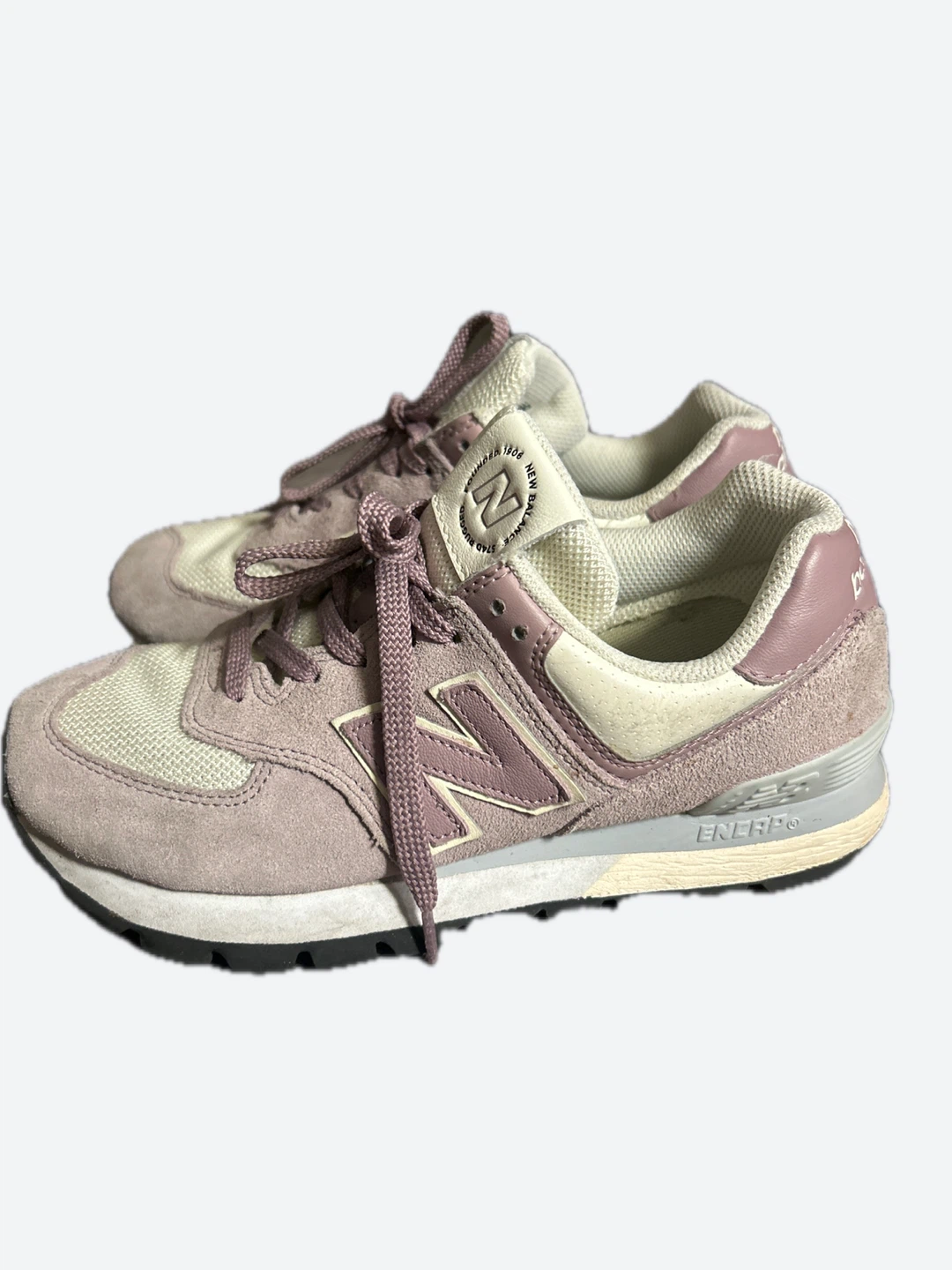New Balance 574 Lavender/Cream Sneakers - Size 7