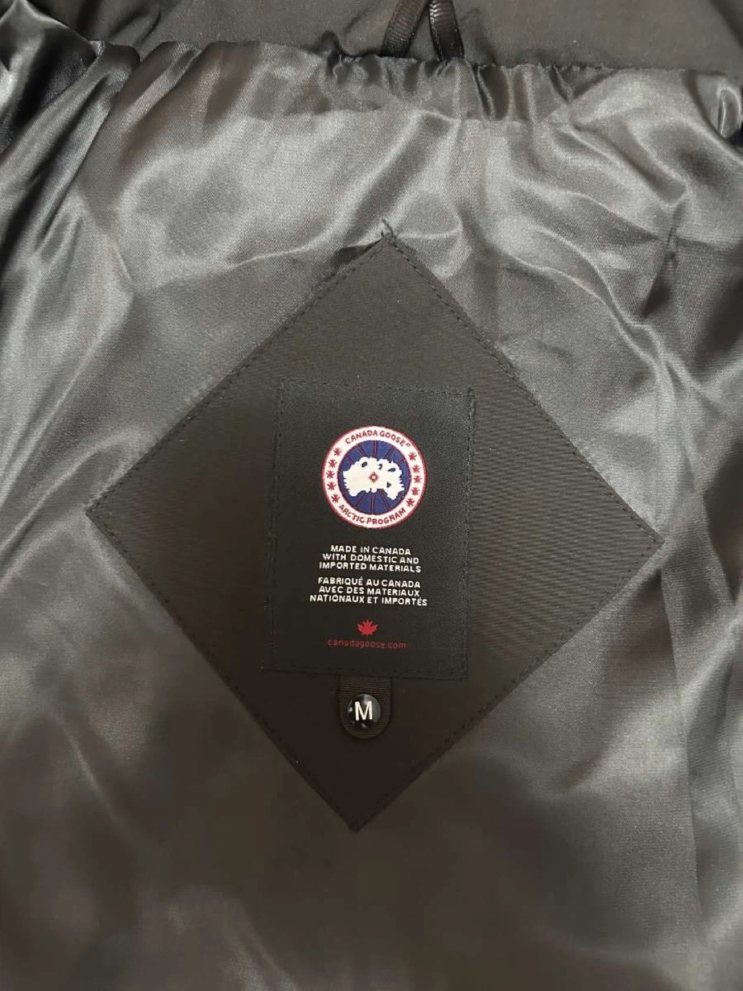 Canada Goose Xosqlent Jacket - Black - Size M - photo 4