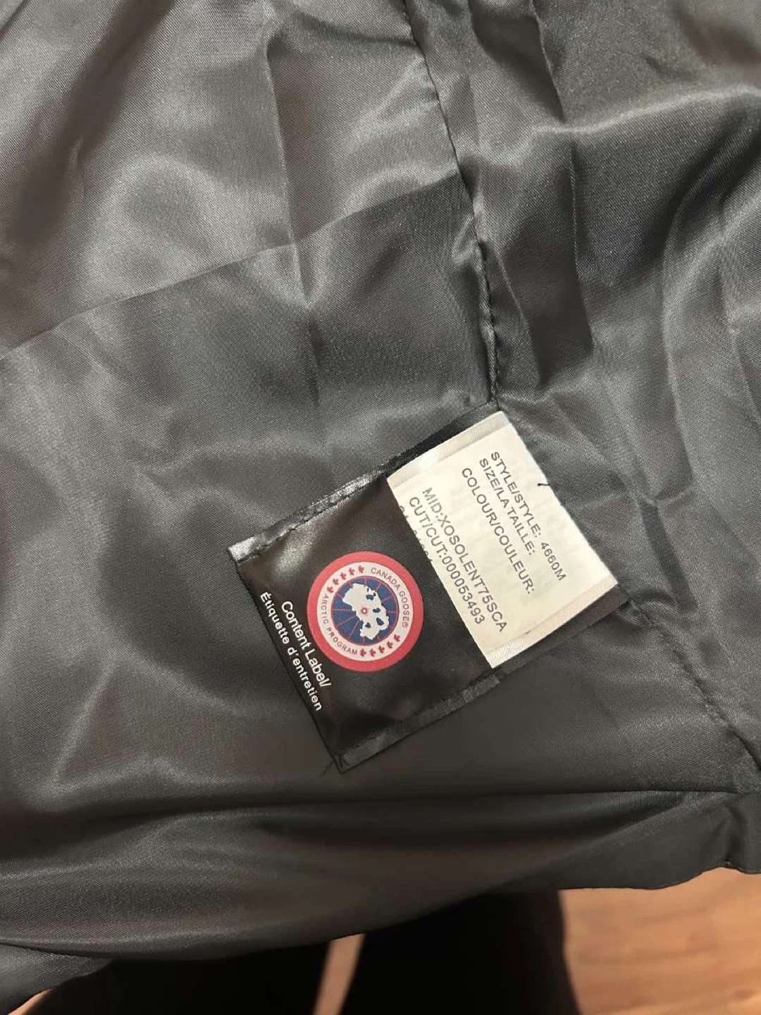 Canada Goose Xosqlent Jacket - Black - Size M - photo 3