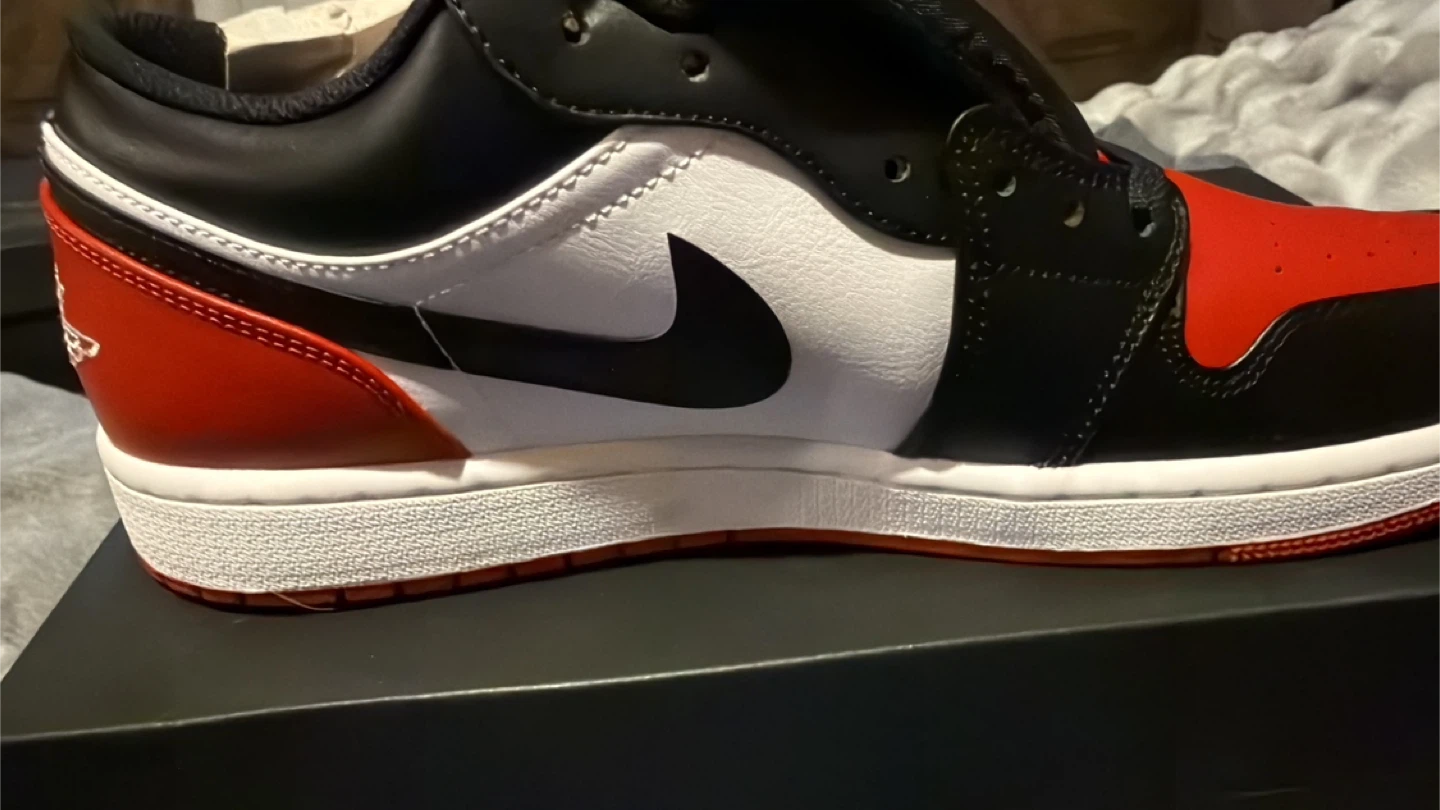 Air Jordan 1 Low "Chicago" Sneakers