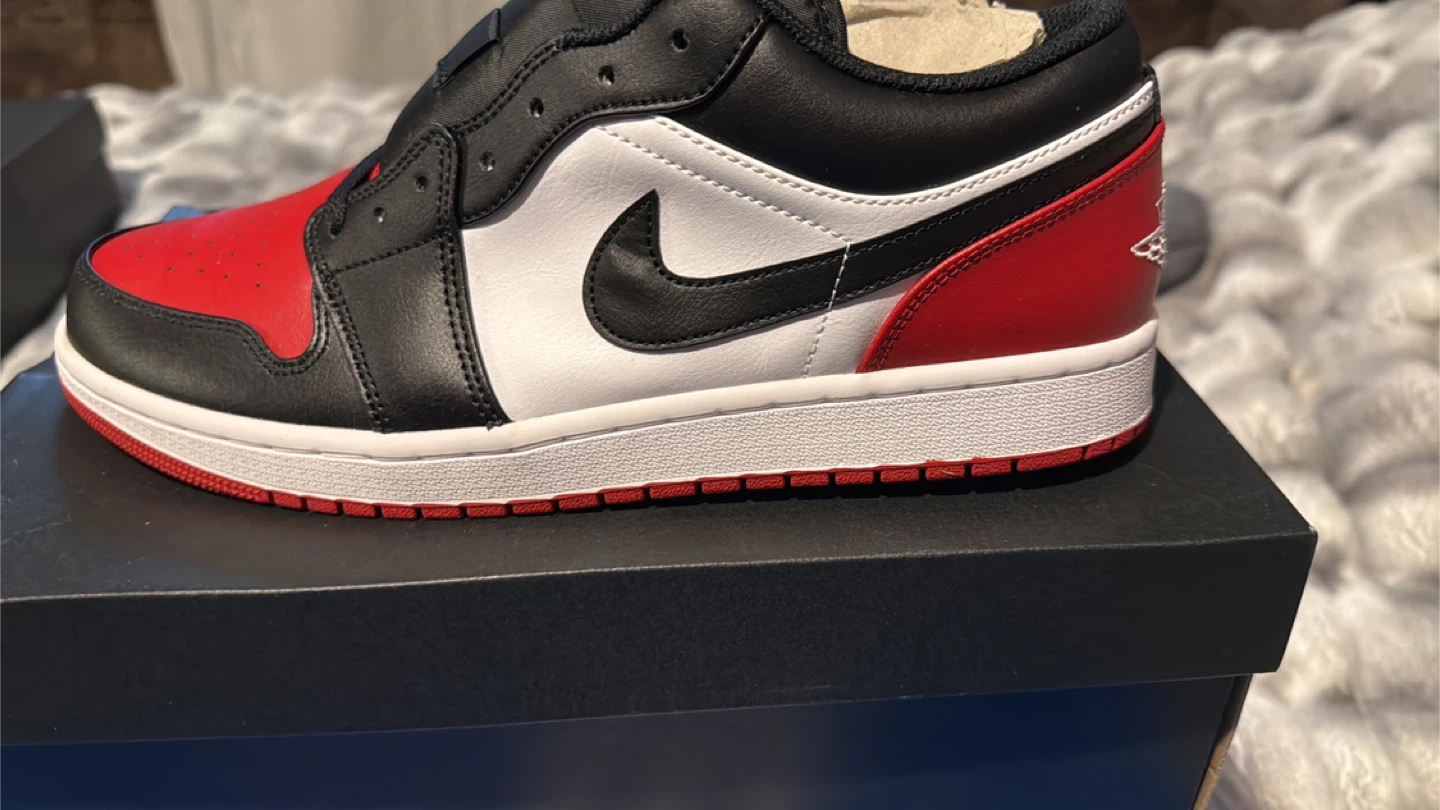 Air Jordan 1 Low "Chicago" Sneakers - photo 3