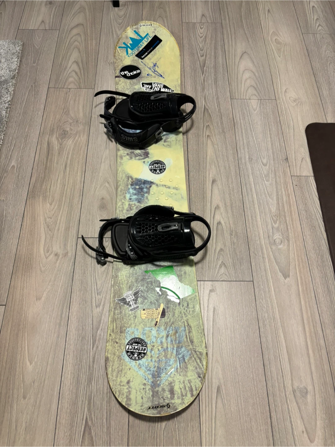 SCOTT Special 59 Snowboard with Bindings