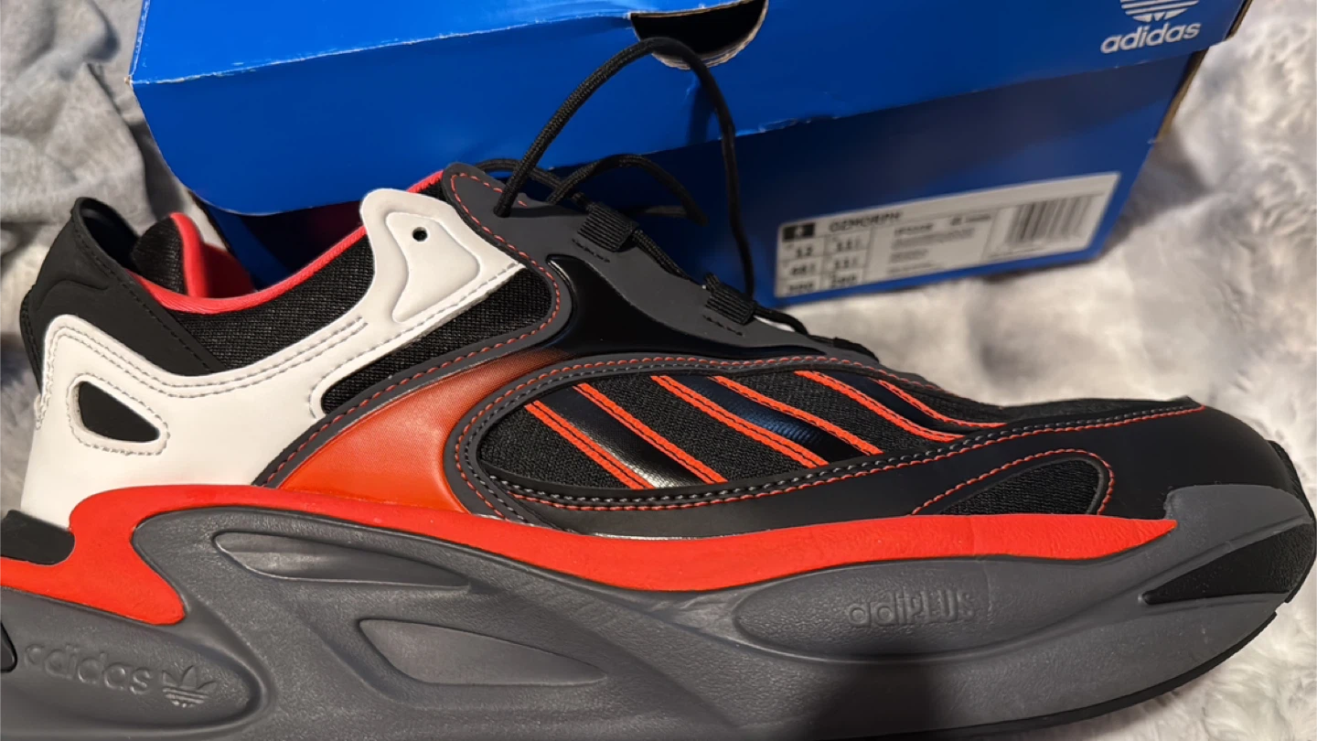 Adidas Ozmorphis Men's Running Shoes Size 12 Black Red