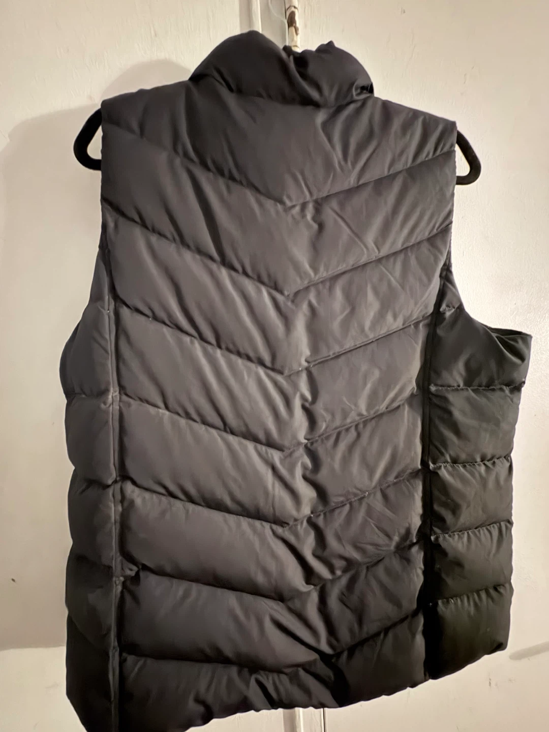Lands' End Down Puffer Vest Black Size L - photo 2