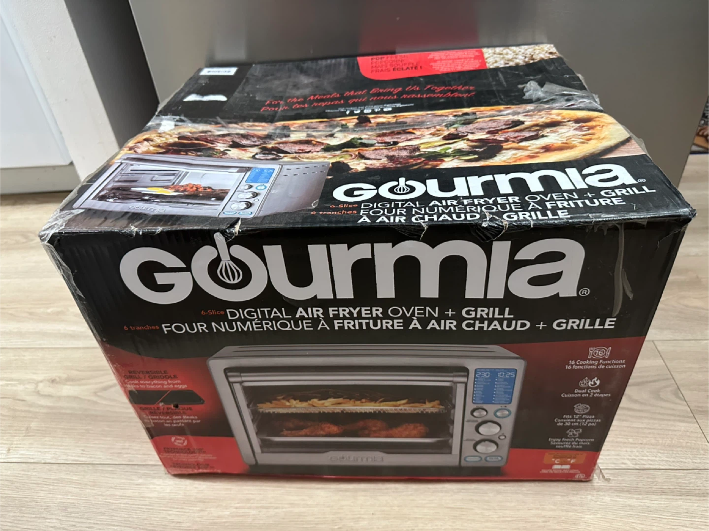 Gourmia 6-Slice Digital Air Fryer Oven + Grill