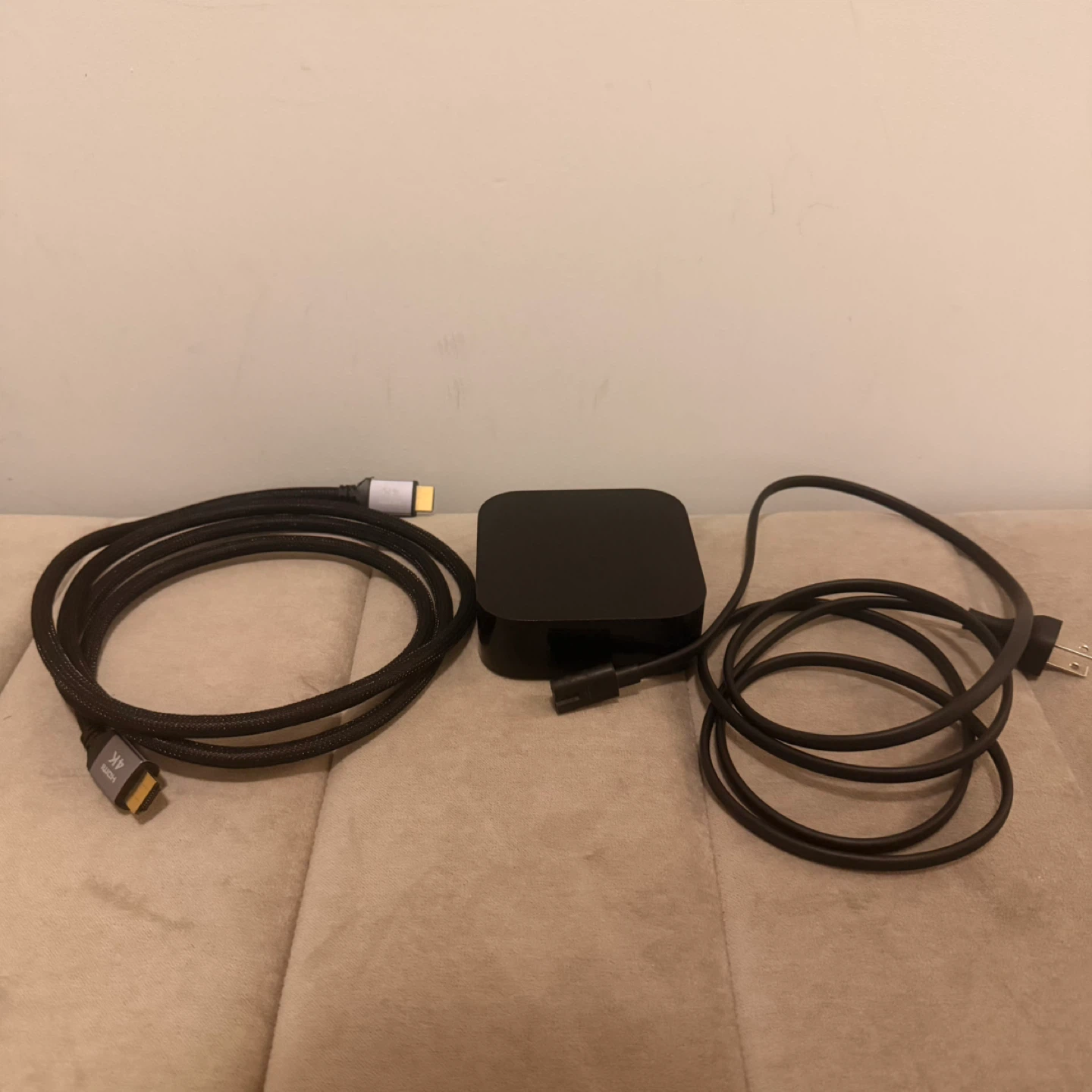 Apple TV 4th generation (32GB – Excellent Condition