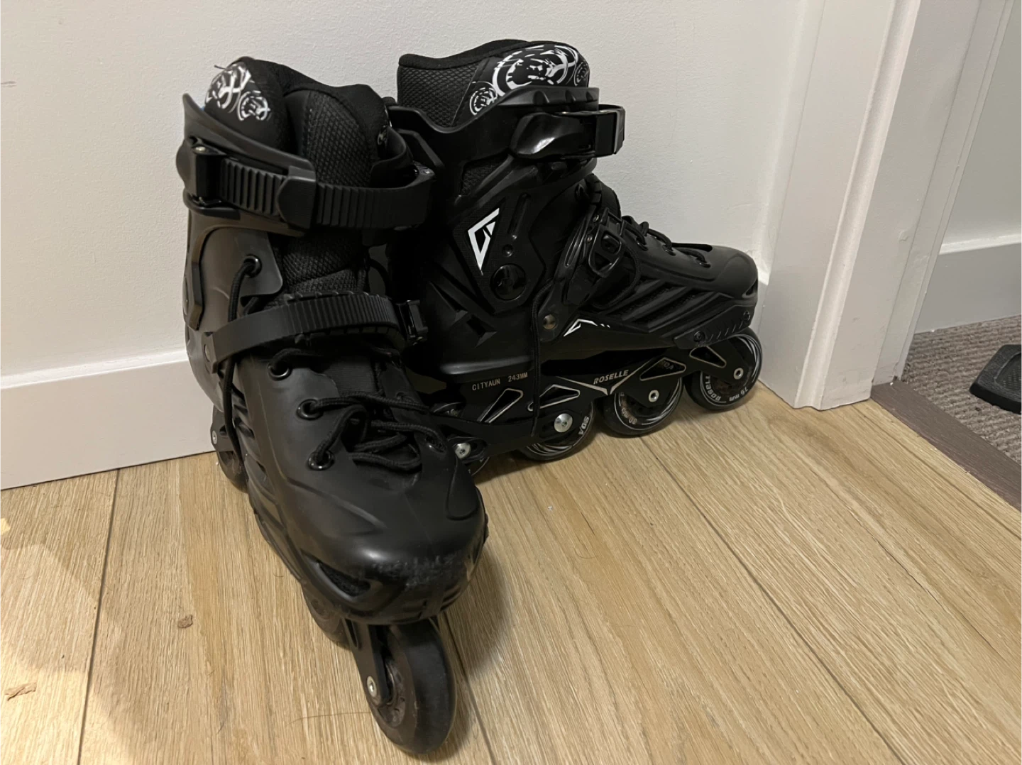 Inline Skates. Men 10 / Women 11