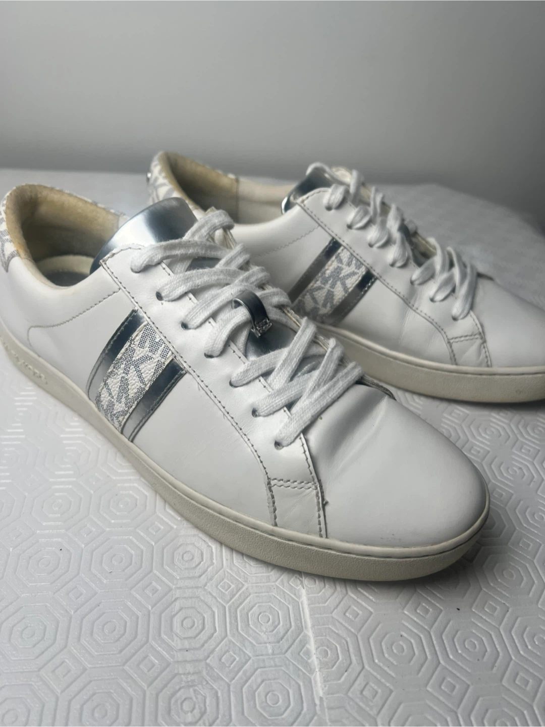Michael Kors White Leather Sneakers - photo 5