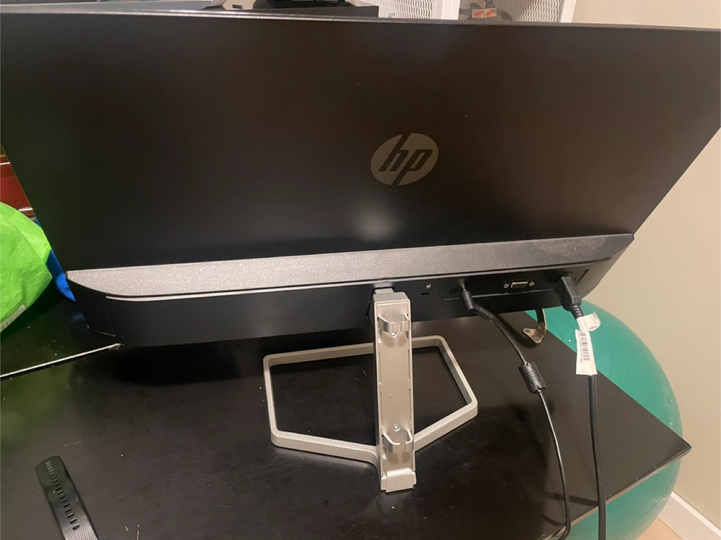 HP Ultra Slim M22f 21.5" Full HD LED LCD Monitor - photo 2