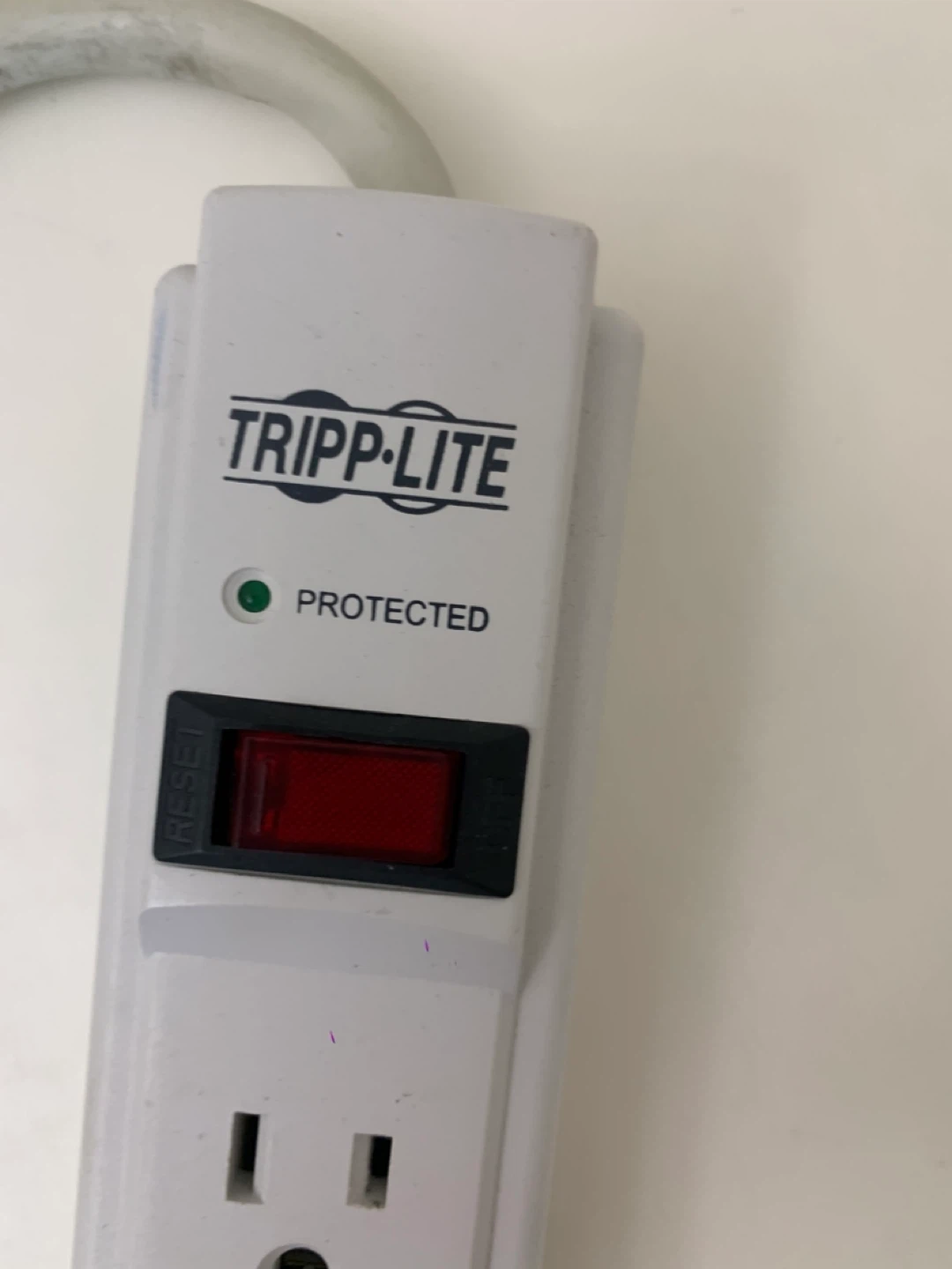 Power Bar - TRIPP-LITE Surge Protector Power Strip - Electronics - photo 3